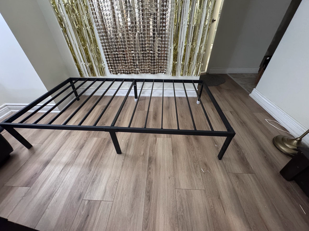 Twin size metal Bed Frame
