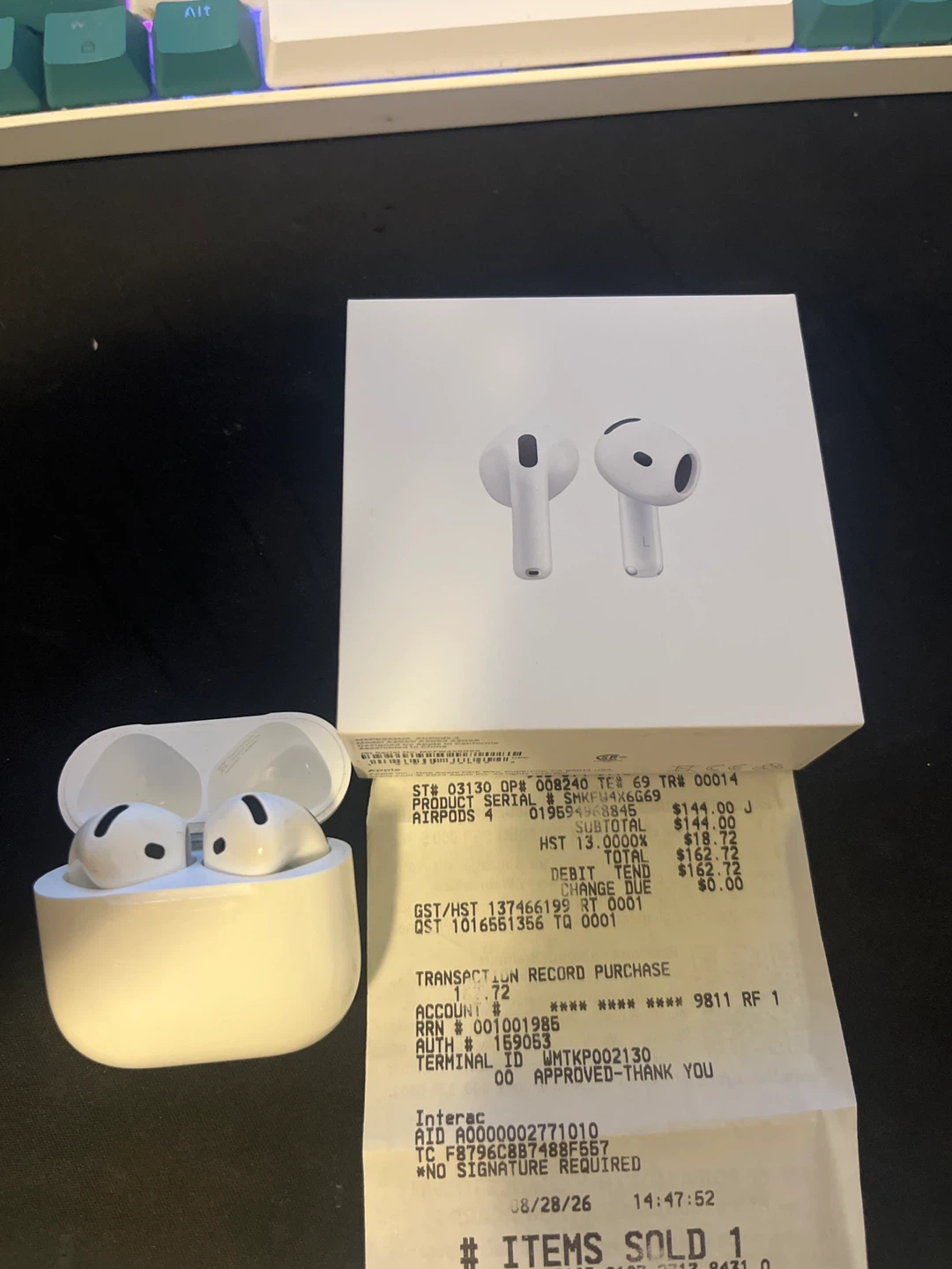 Apple AirPods 4 - photo 4