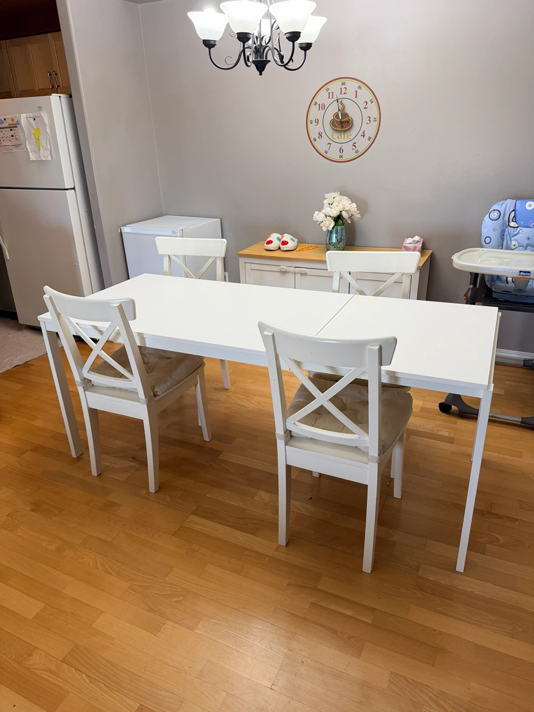 IKEA EKEDALEN Extendable Table and 4 Chairs - photo 2