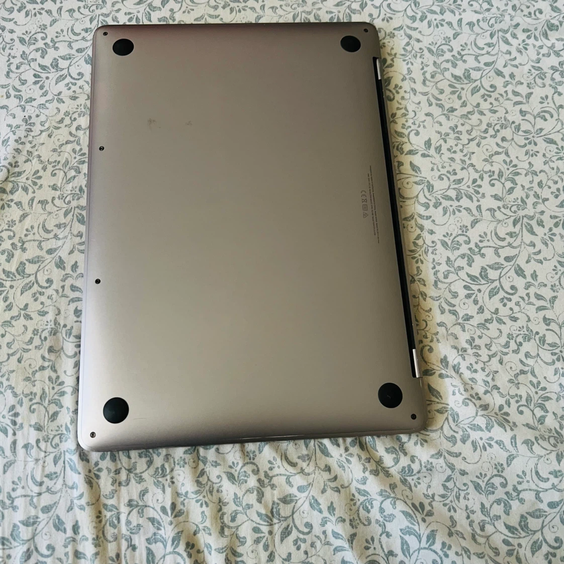 Apple MacBook Pro 2019 - photo 4