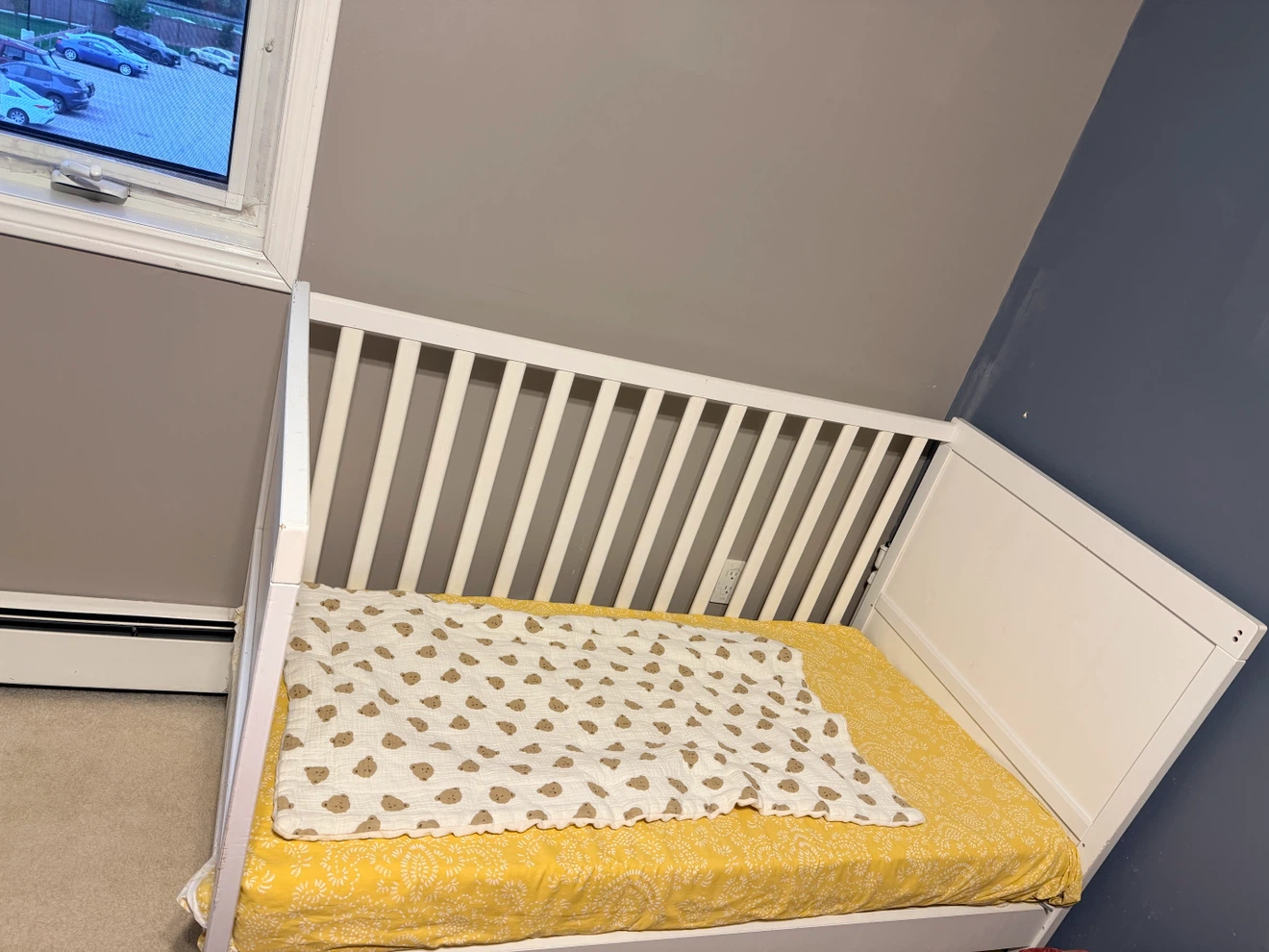 White Convertible Baby Crib