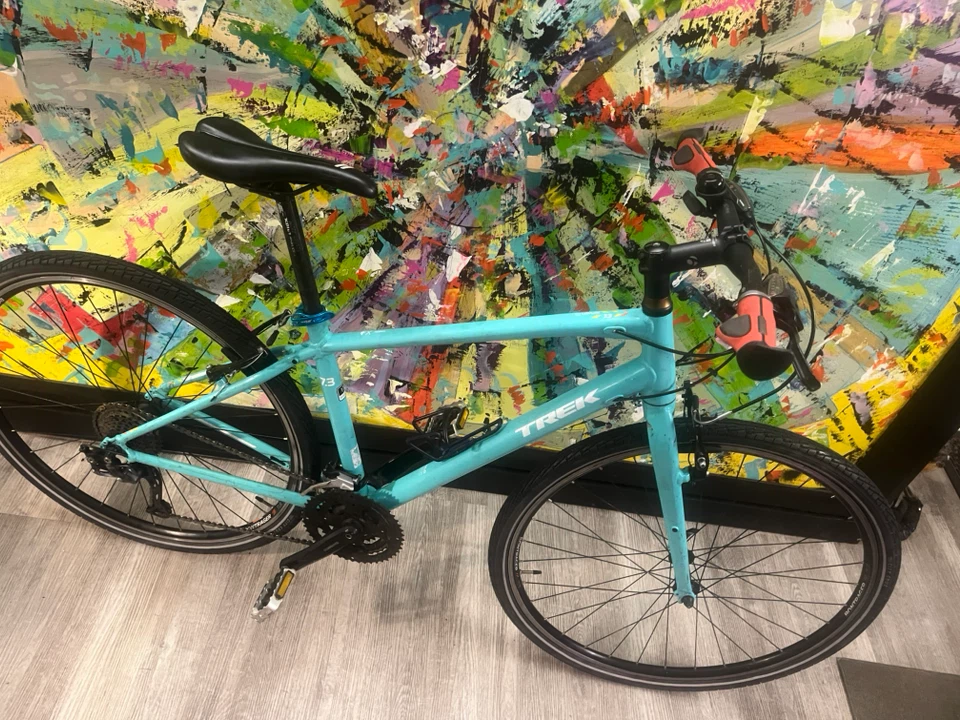 Trek 7.3 FX Hybrid Bicycle