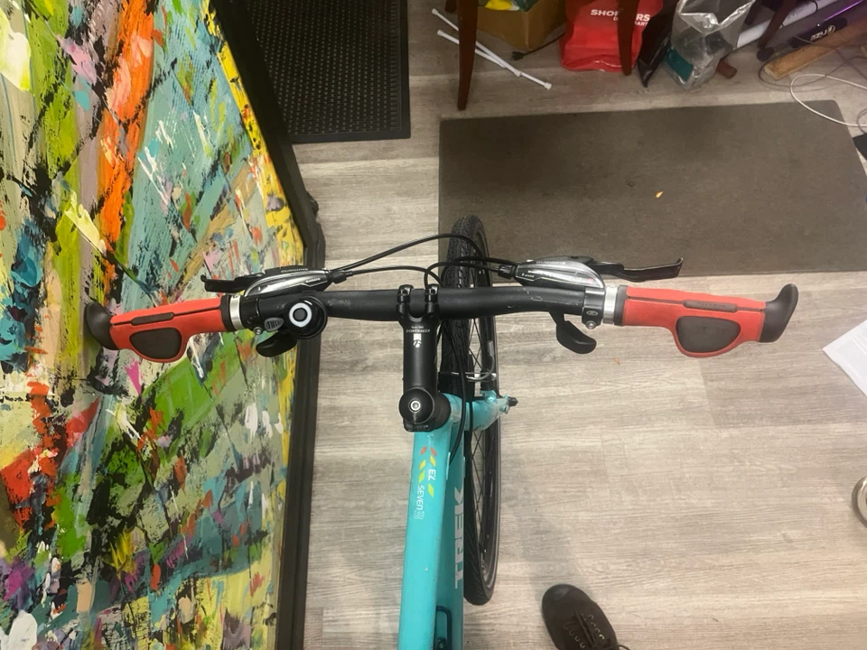 Trek 7.3 FX Hybrid Bicycle - photo 2