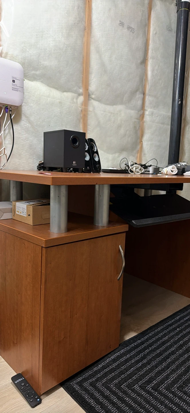 Wood Grain Finish Computer Desk