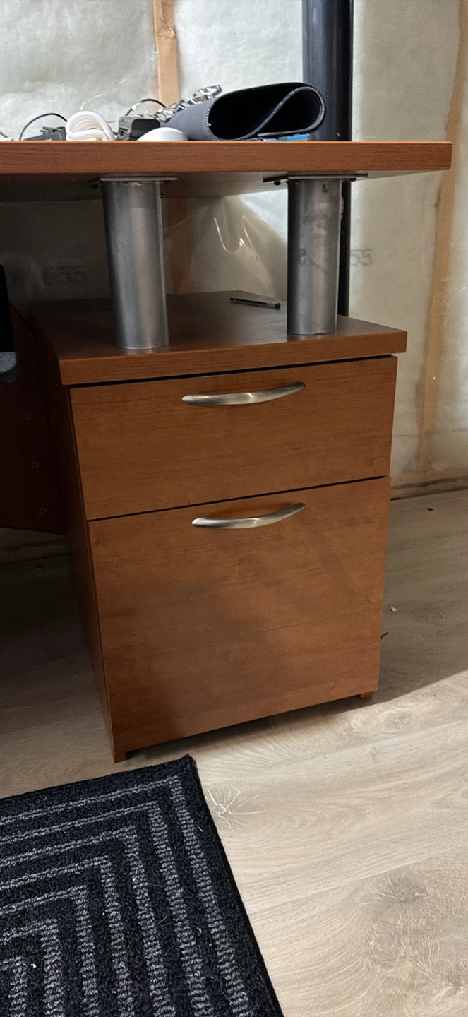 Wood Grain Finish Computer Desk - photo 2
