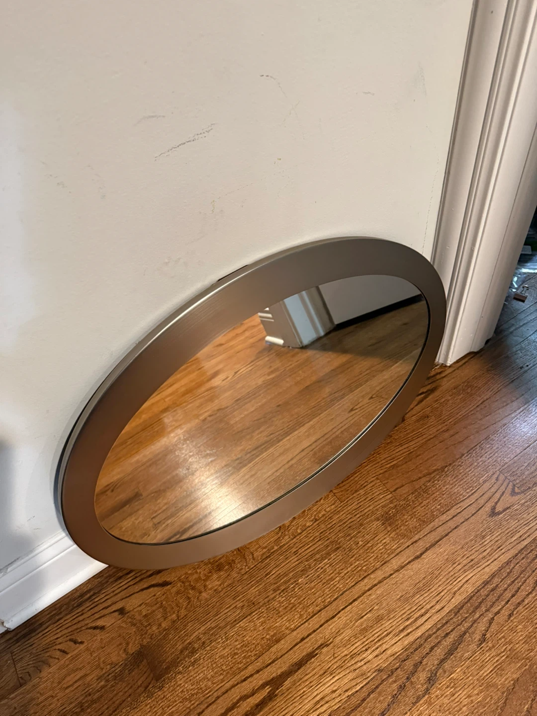 Oval Wall Mirror with Silver Frame - photo 3