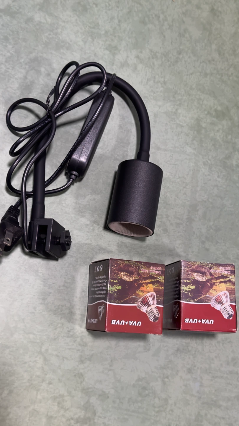 Reptile Lamp Holder with 2 UVA+UVB Halogen Bulbs