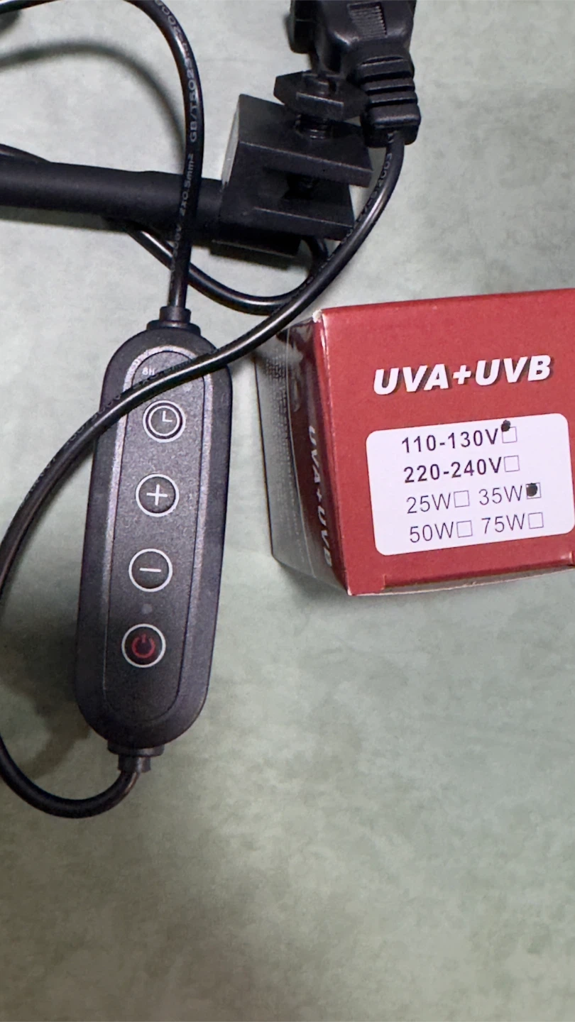 Reptile Lamp Holder with 2 UVA+UVB Halogen Bulbs - photo 2