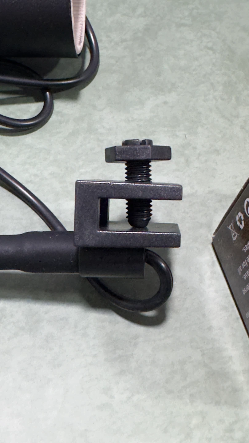Reptile Lamp Holder with 2 UVA+UVB Halogen Bulbs - photo 3