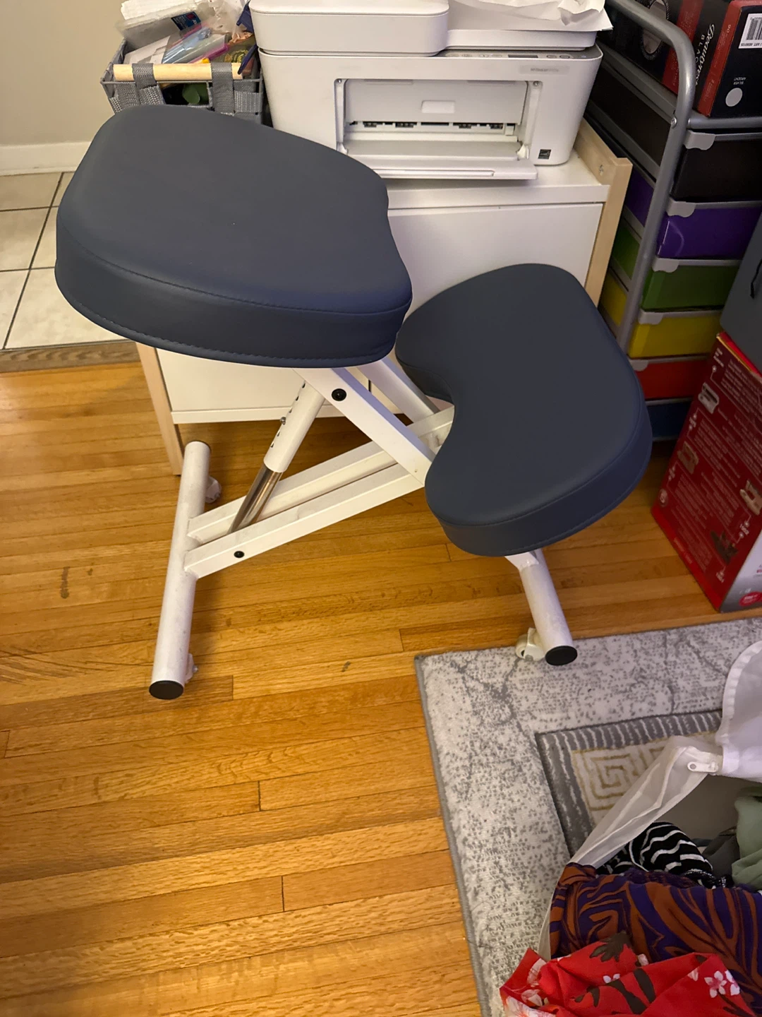 Ergonomic Kneeling Chair