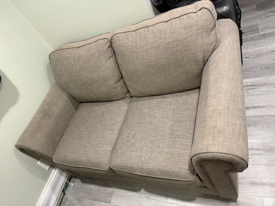 Beige two-seater loveseat sofa - photo 2