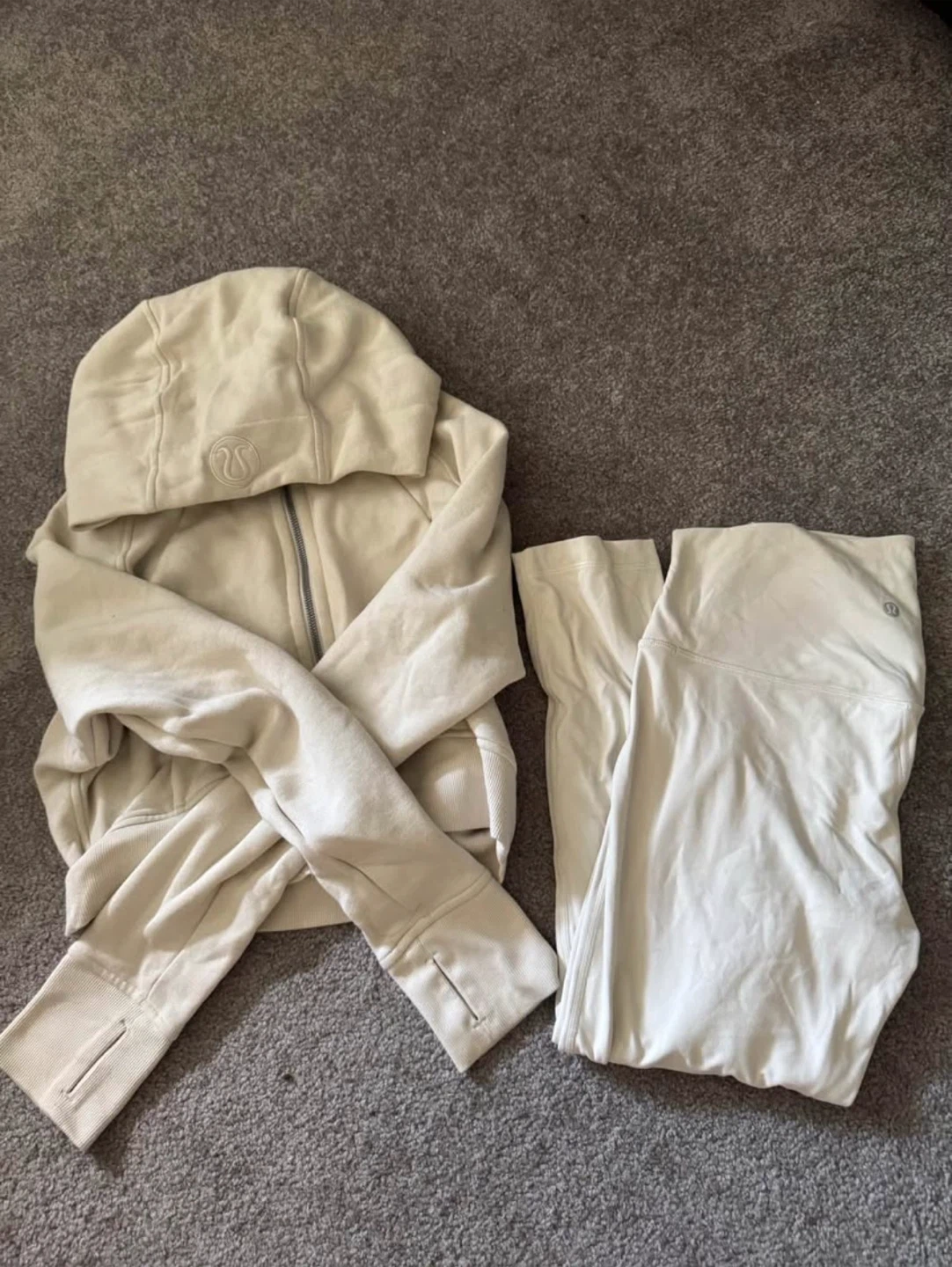 Lululemon Bone cropped Matching Set - photo 2