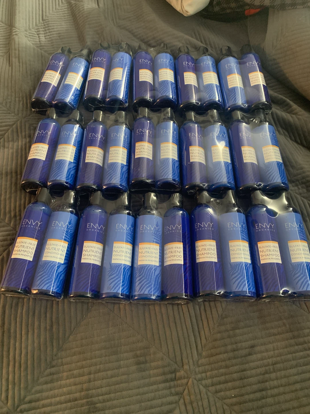 Only 4 left Envy Shampoo and conditioner sets