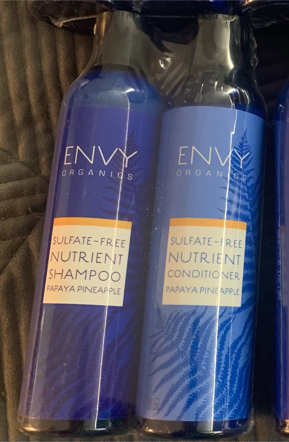 Only 4 left Envy Shampoo and conditioner sets - photo 2