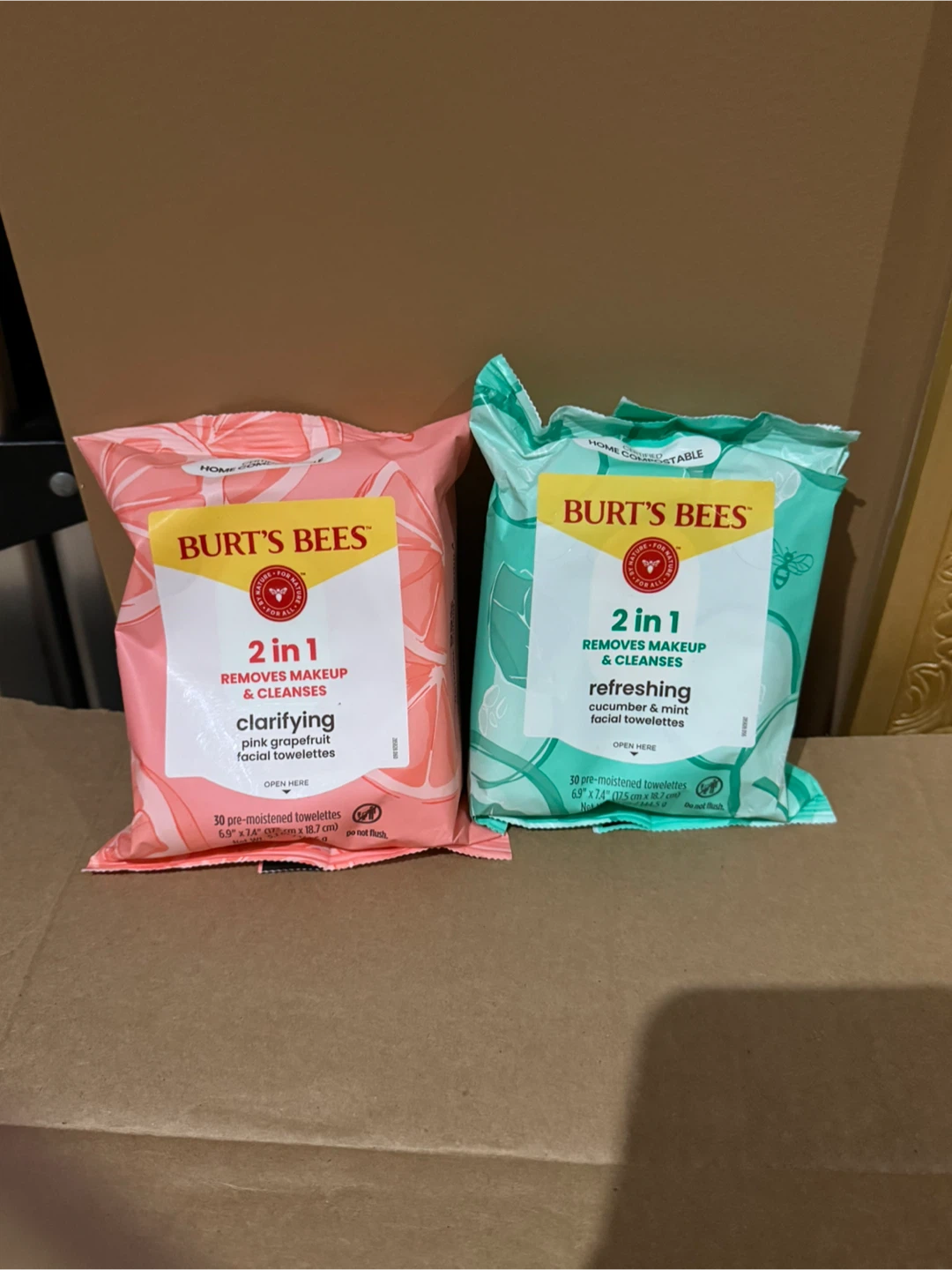 Burt's Bees 2-in-1 Facial Towelettes Set