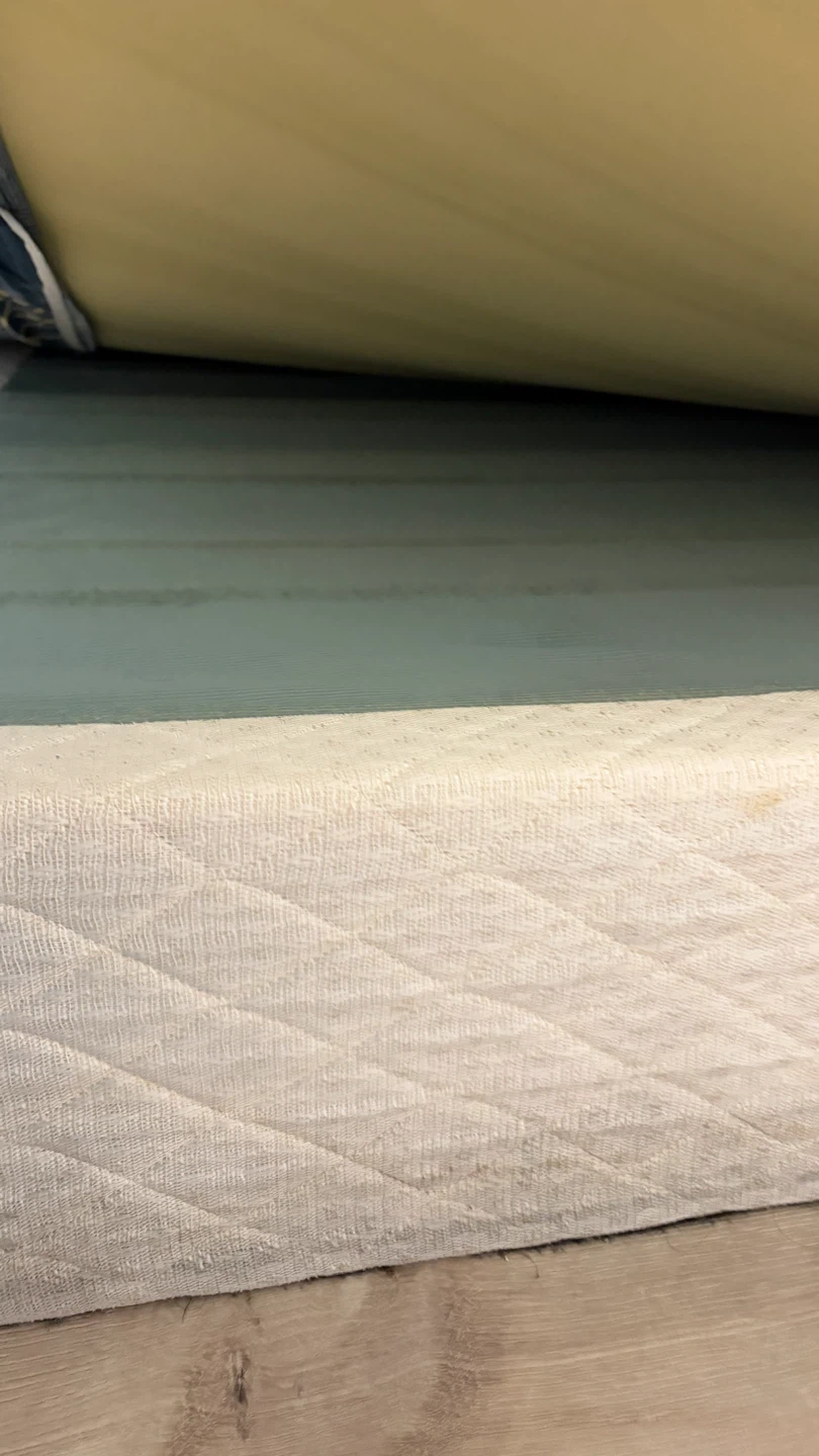 queen Size Mattress and Box Spring - photo 4