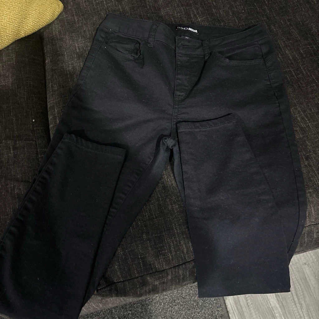 Fashion Nova black jeans size 7 - photo 2