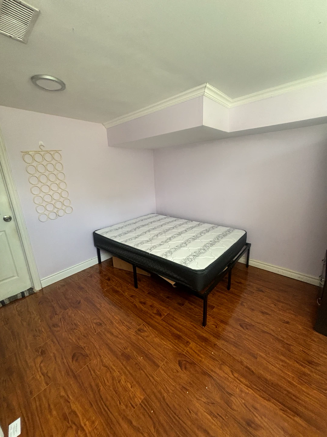 Room for Rent Available!