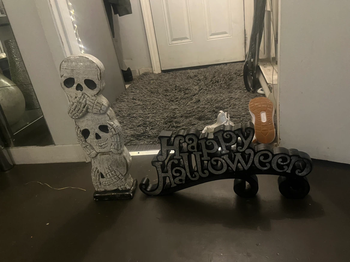 Halloween Decor Bundle - photo 2