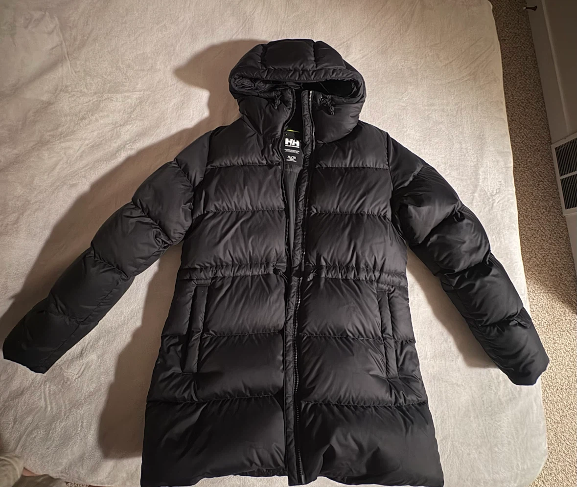 Helly Hansen Black Winter Puffer Jacket 🖤