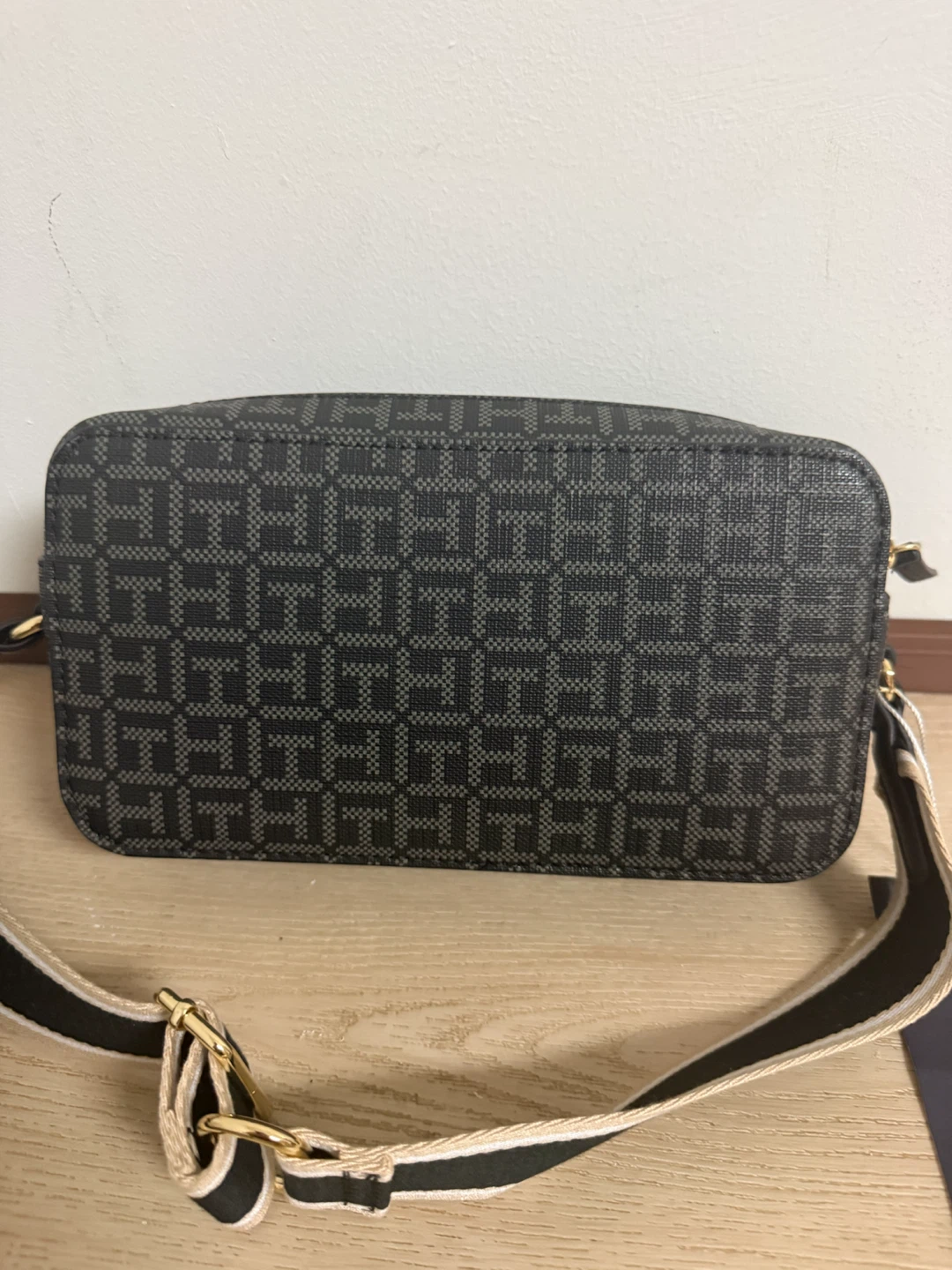 Tommy Hilfiger Monogram Crossbody Bag - photo 2