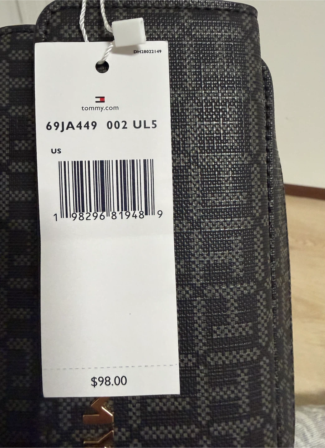 Tommy Hilfiger Monogram Crossbody Bag - photo 5