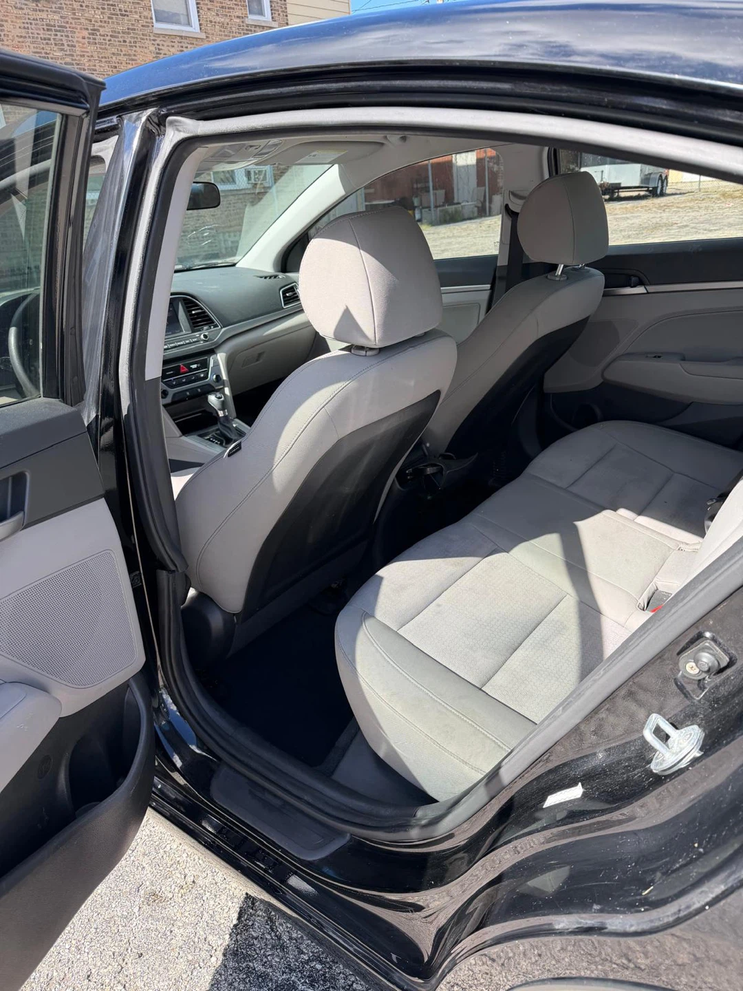 Hyundai Elantra Sedan - photo 4