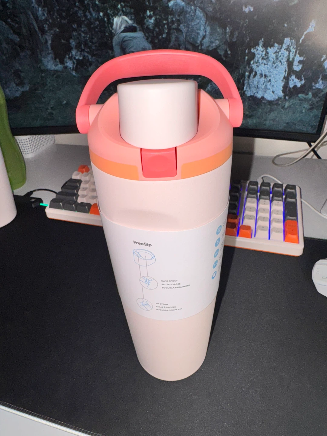 BRAND NEW ! Owala FreeSip 32 oz Water Bottle - photo 3