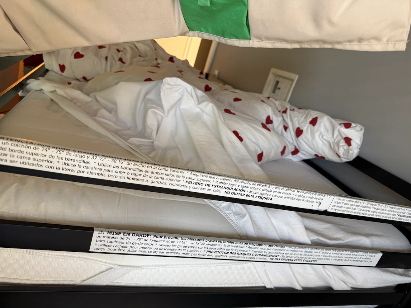 Loft bed with mattress, below and bed sheets used for 1 year - photo 5