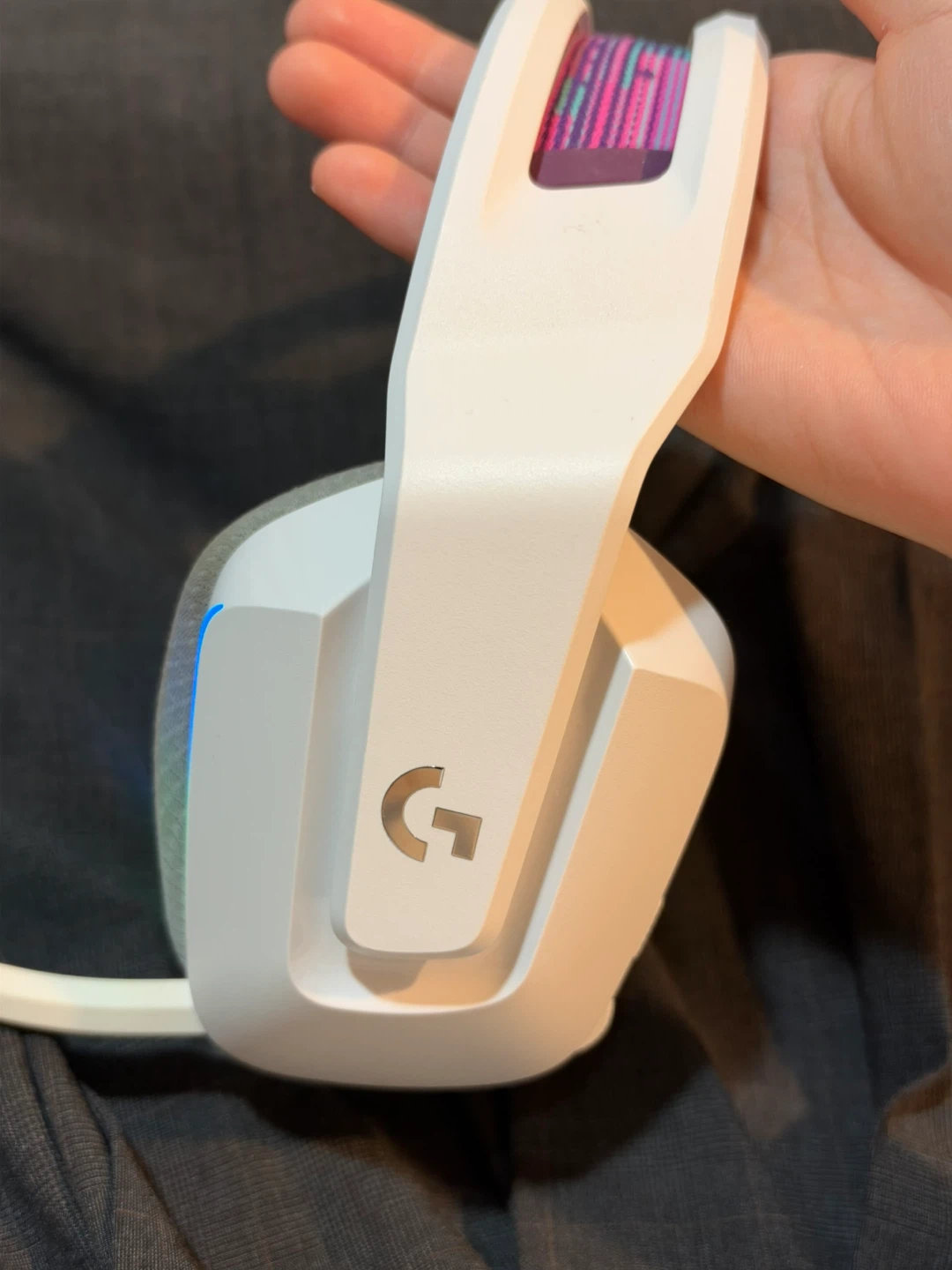 Logitech G733 Wireless Gaming Headset – White - photo 2