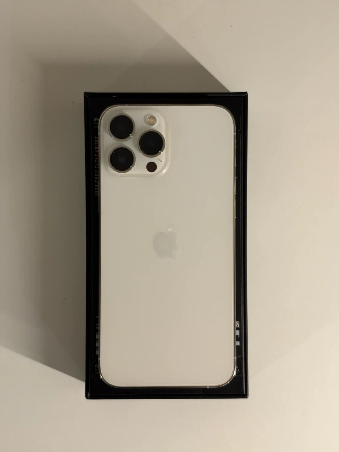 Iphone 13 Pro Max - photo 3