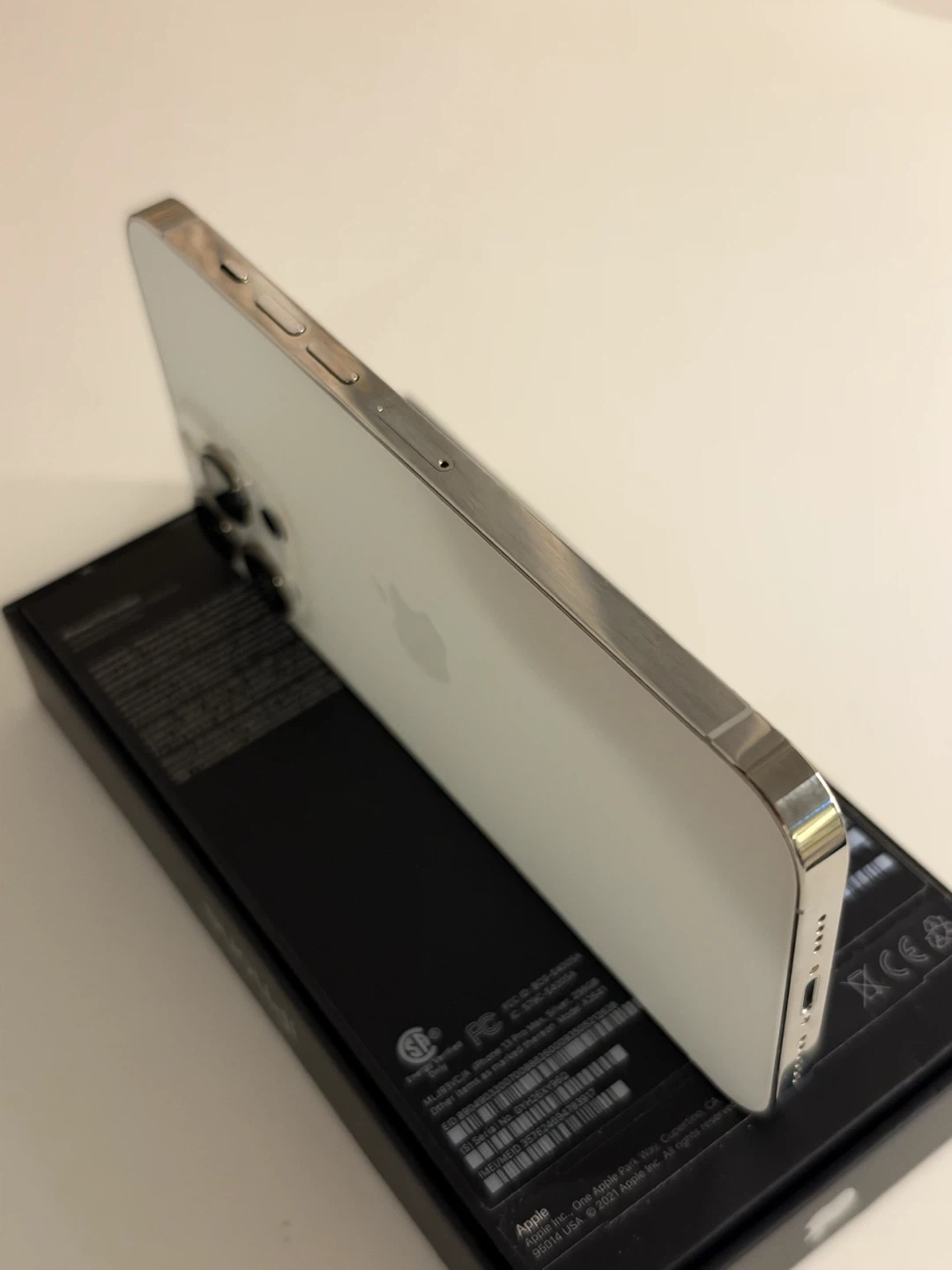 Iphone 13 Pro Max - photo 4