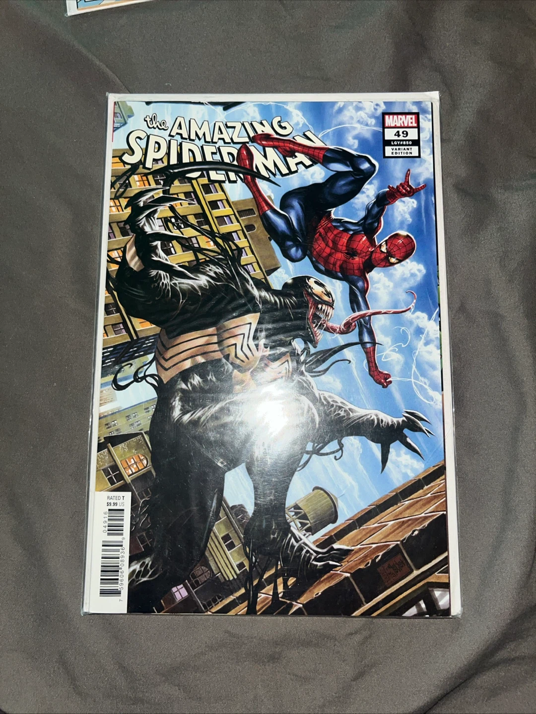The Amazing Spider-Man #49 Variant Edition Comic