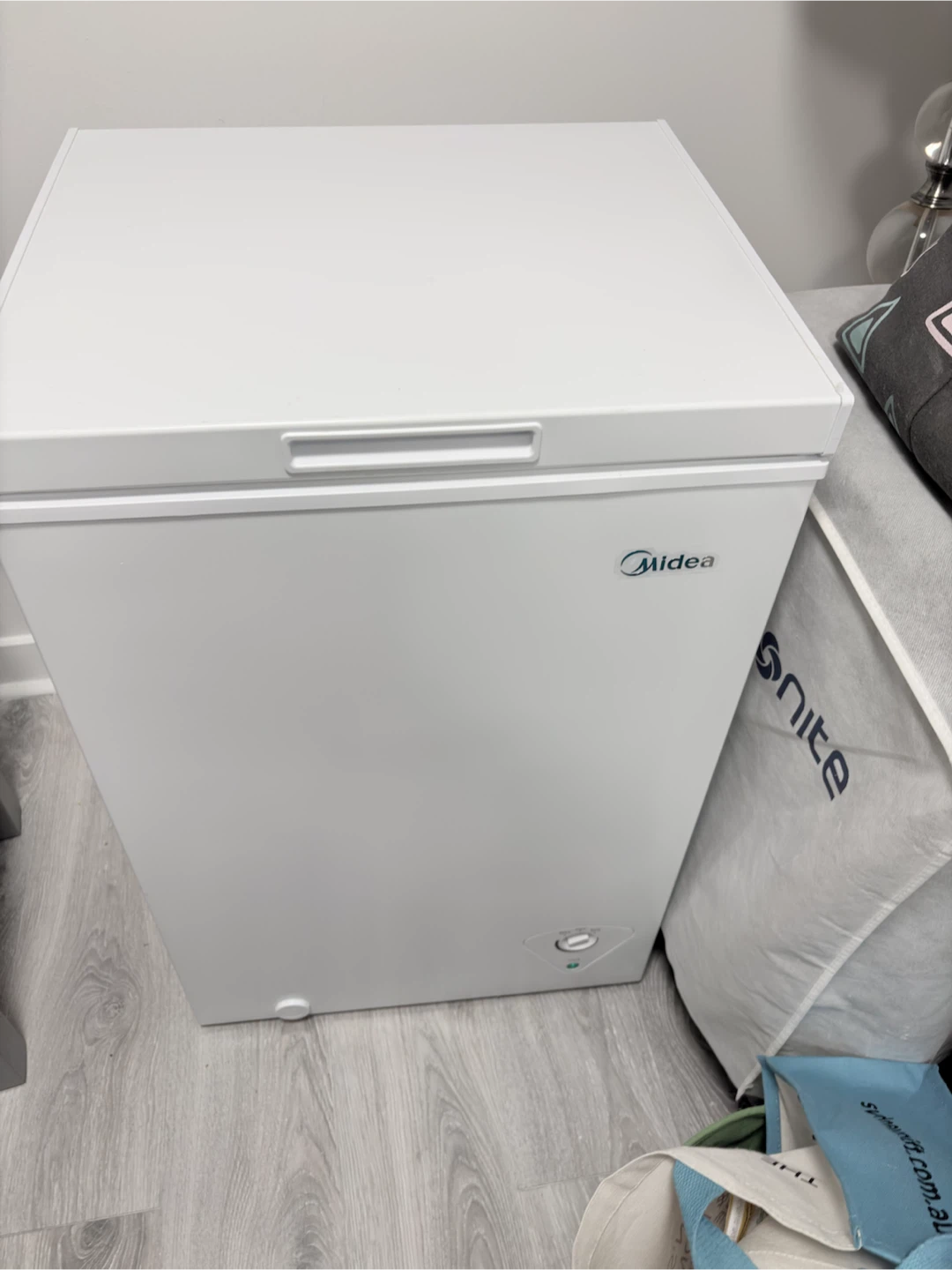 Midea Chest Freezer - photo 4