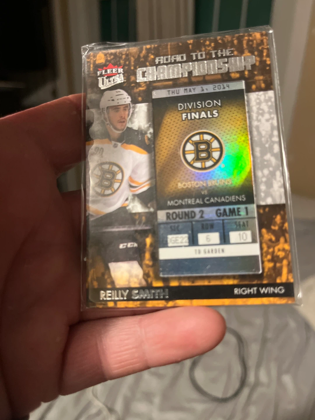 2014 Fleer Ultra Reilly Smith Hockey Card