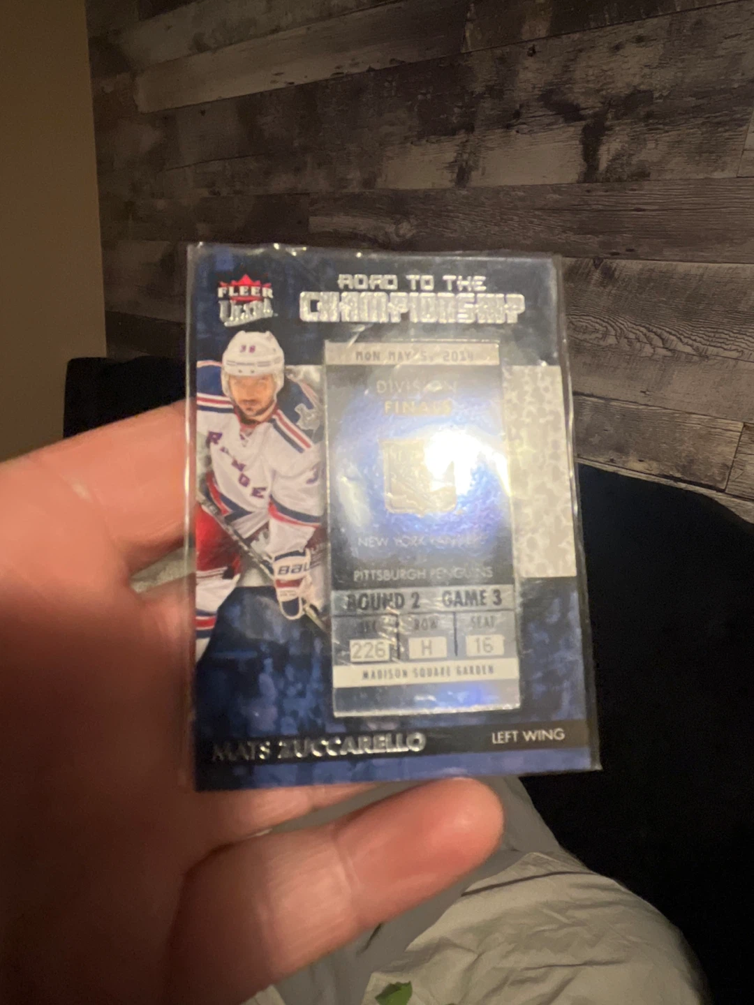 Mats Zuccarello 2014-15 Fleer Ultra Hockey Card