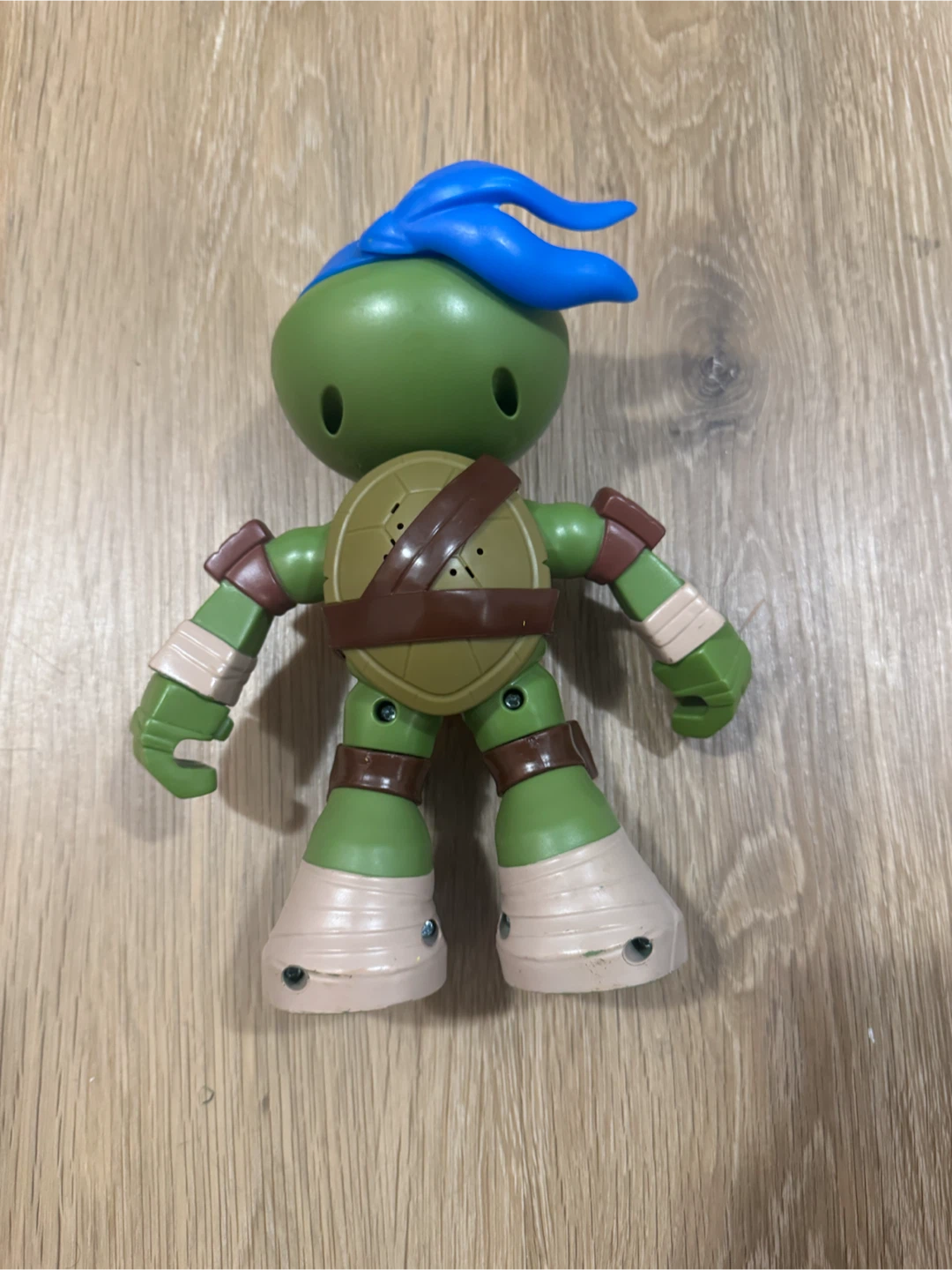 Teenage Mutant Ninja Turtles Squeeze 'Ems Leo Action Figure 10” - photo 3
