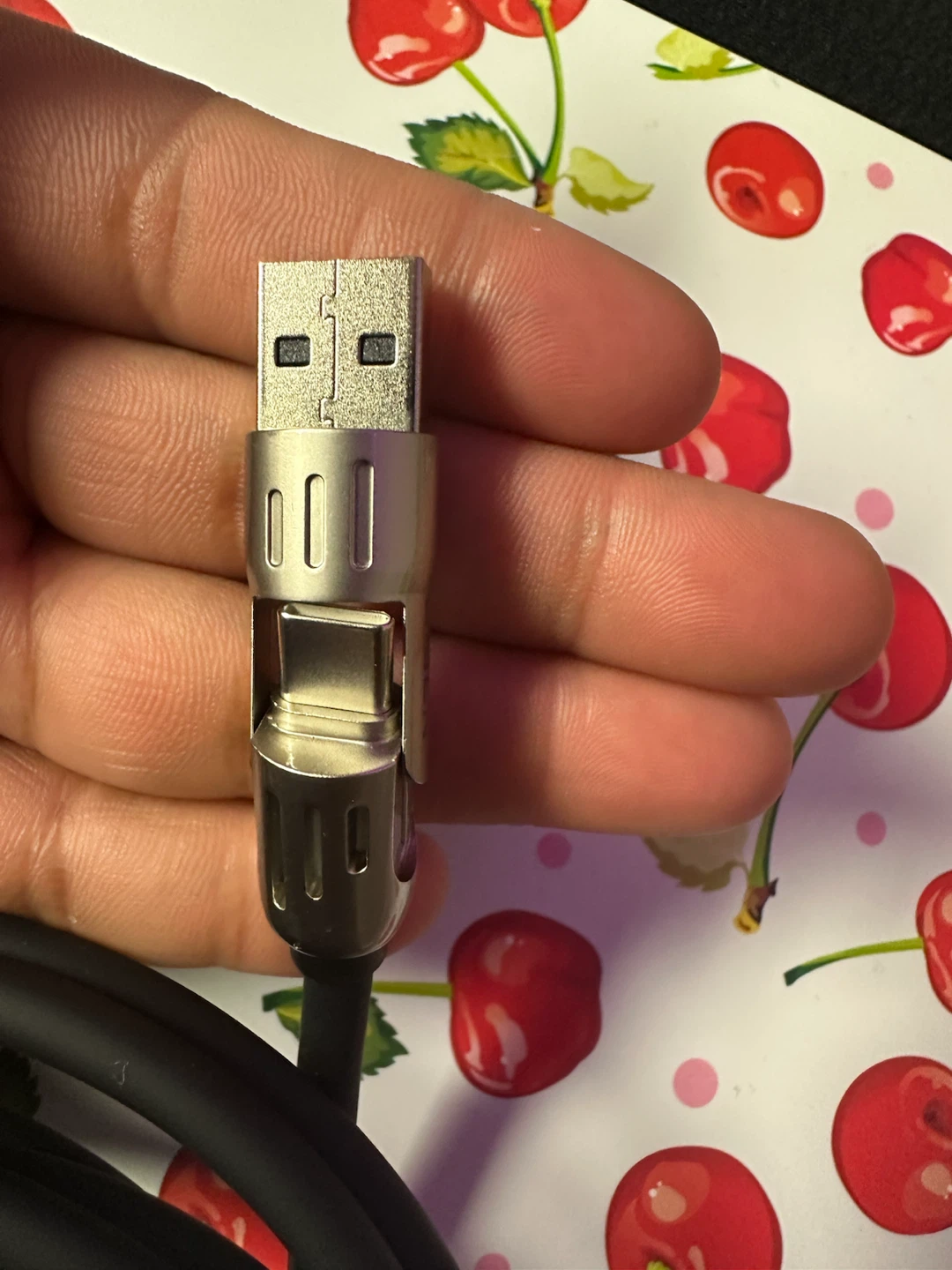 4-in-1 Multi Charging Cable - photo 3