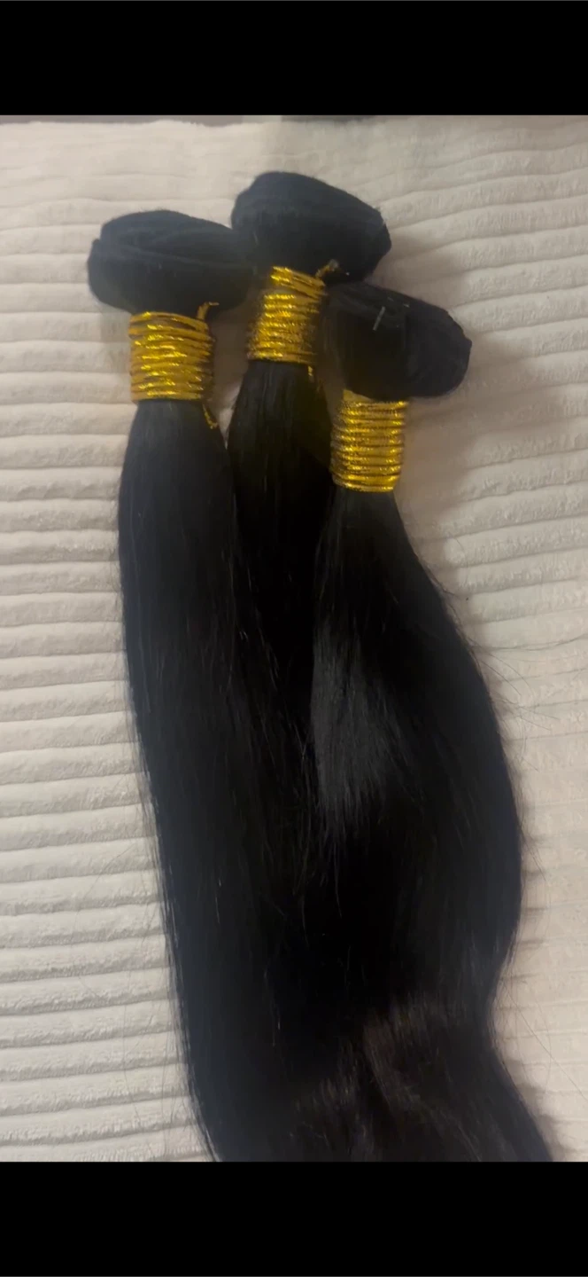 Straight Hair Bundles with 4x4 HD Closure - photo 2