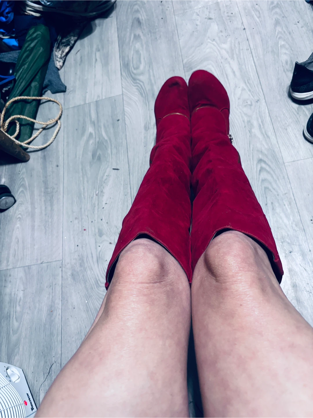 Red Suede Boots with Side Zipper - photo 2