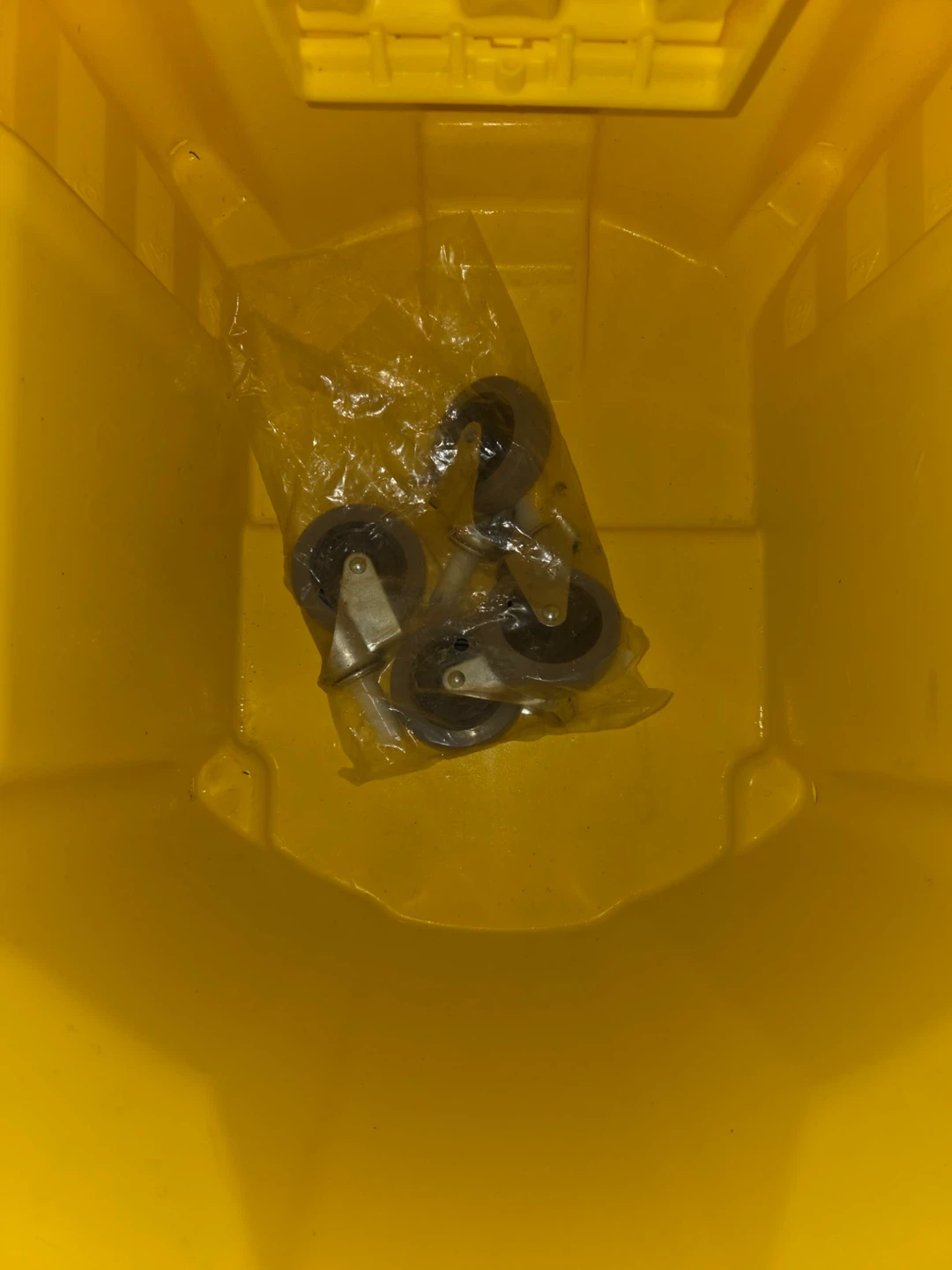 Industrial Mop Bucket with Wringer - photo 3