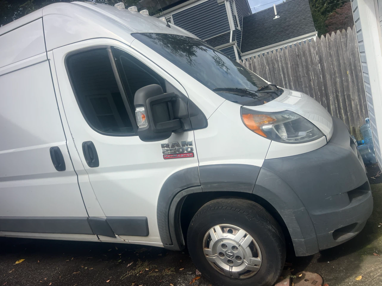 Ram ProMaster 2500 Cargo Van - photo 2