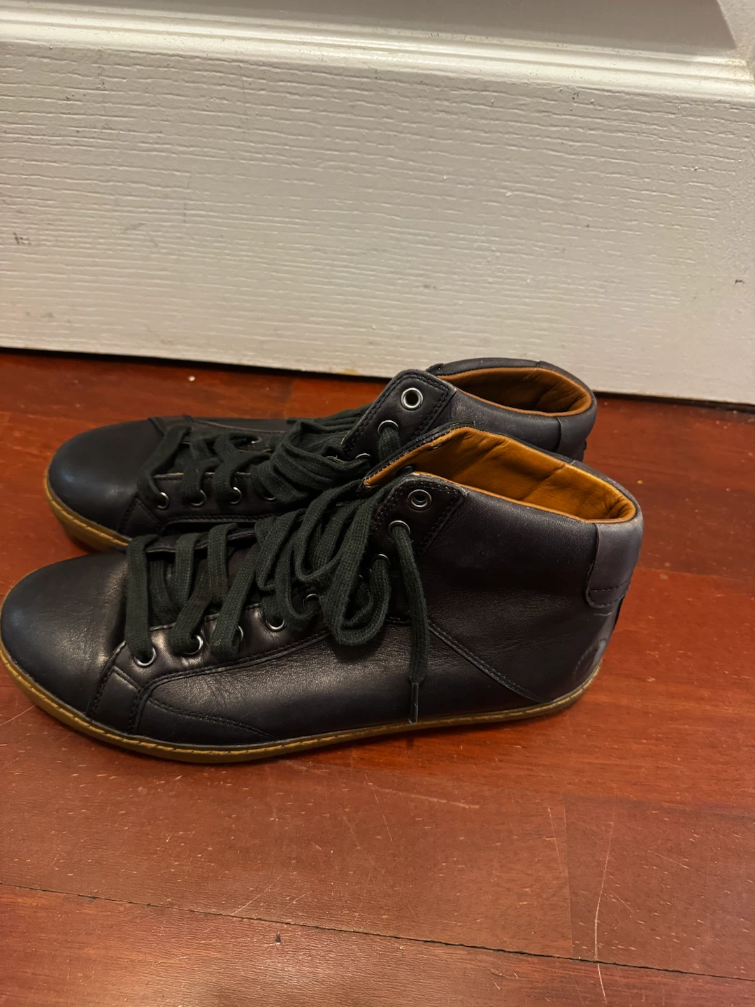 Geox U54R8B Men's Leather High-Top Sneakers