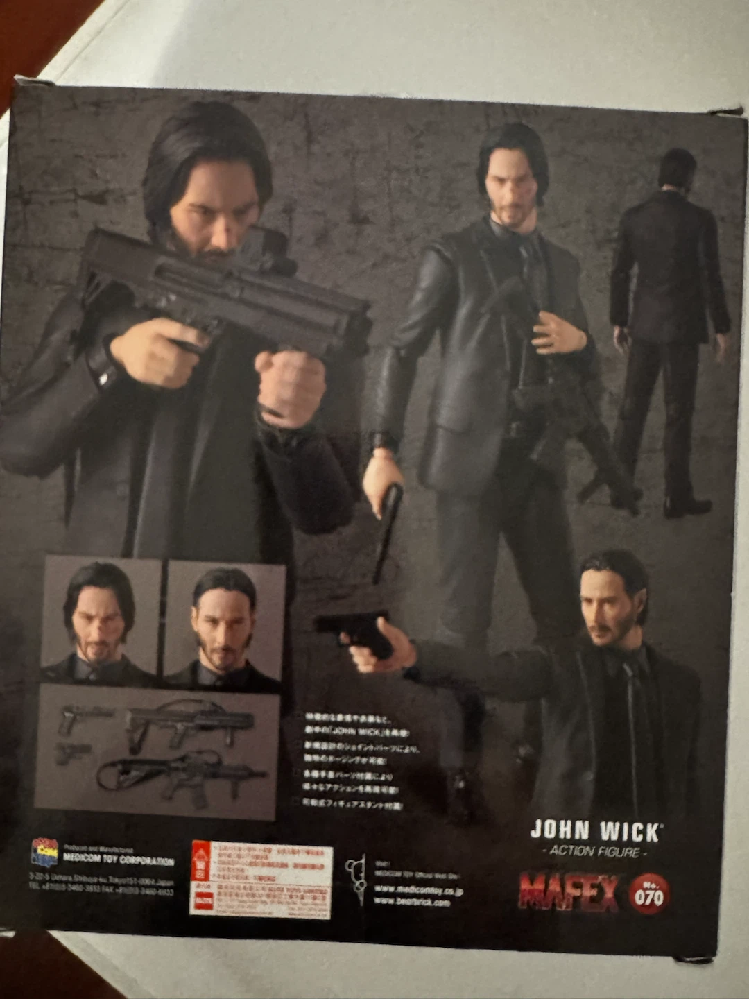 Medicom MAFEX John Wick Action Figure No. 070 - photo 2
