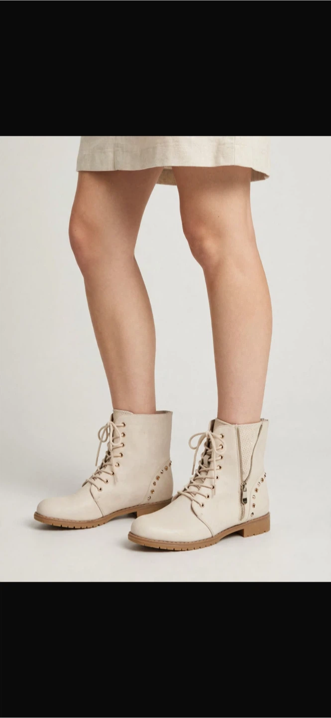 Cream Lace-Up Ankle Boots Size 39 - photo 3
