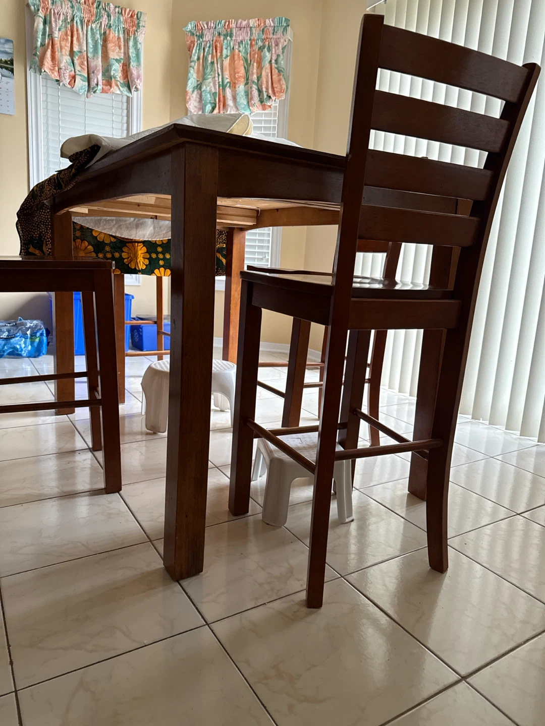5-piece pub-style table and chairs with leaf and lazy Susan - photo 5