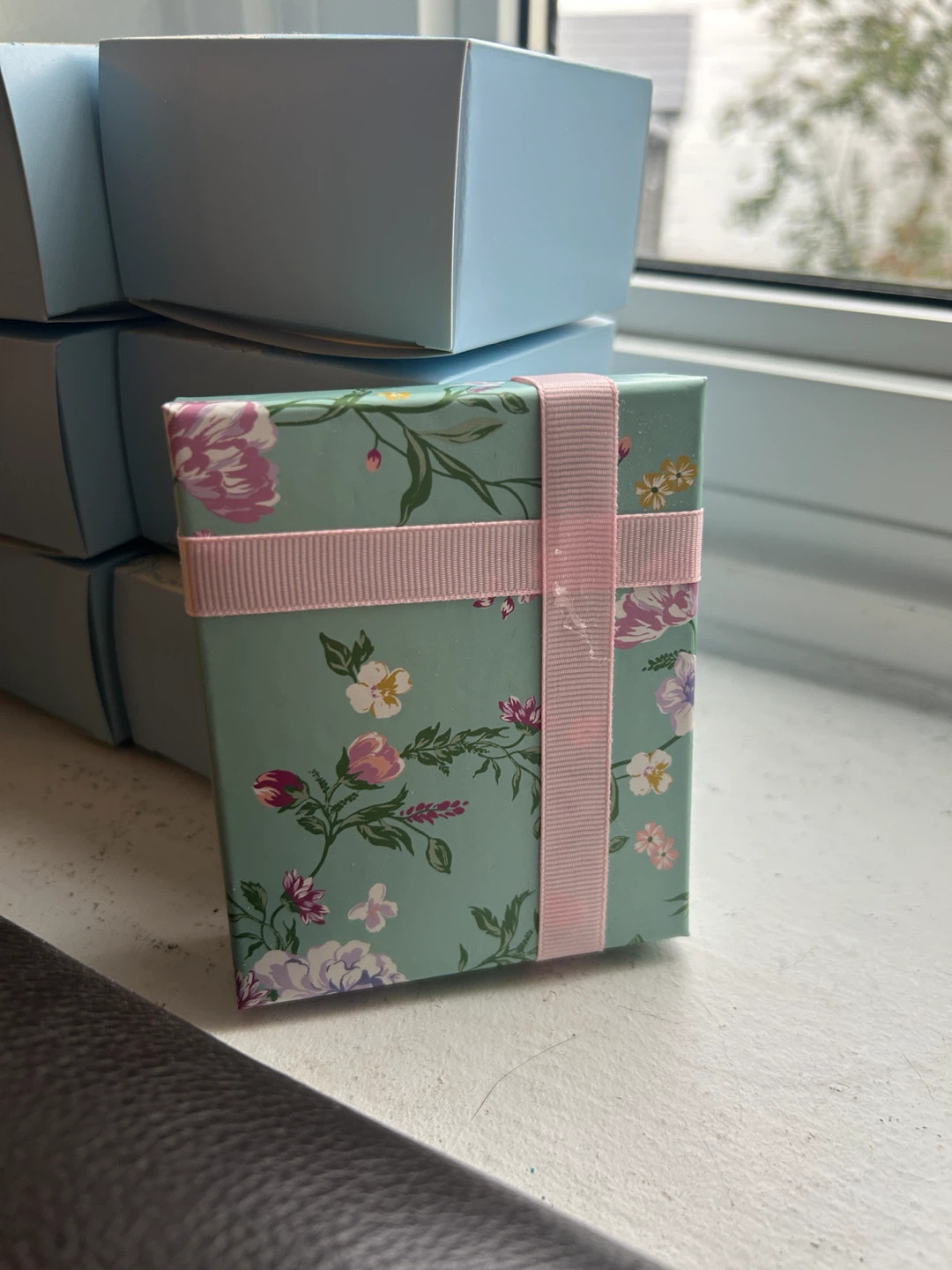 Floral Box Press-on Nails Set with Bows - photo 2