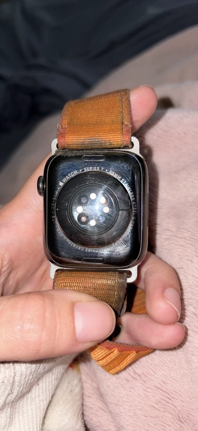 Apple Watch Series 7 - photo 2