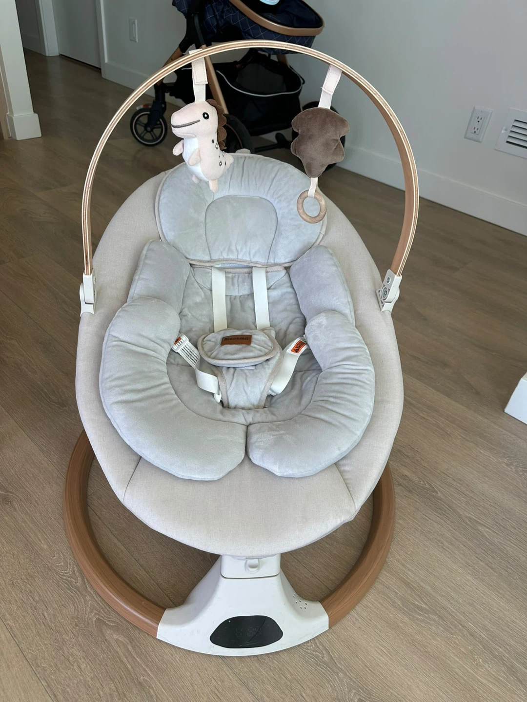 Monamii Baby Swing – Beige | Bluetooth + Remote Control - photo 4