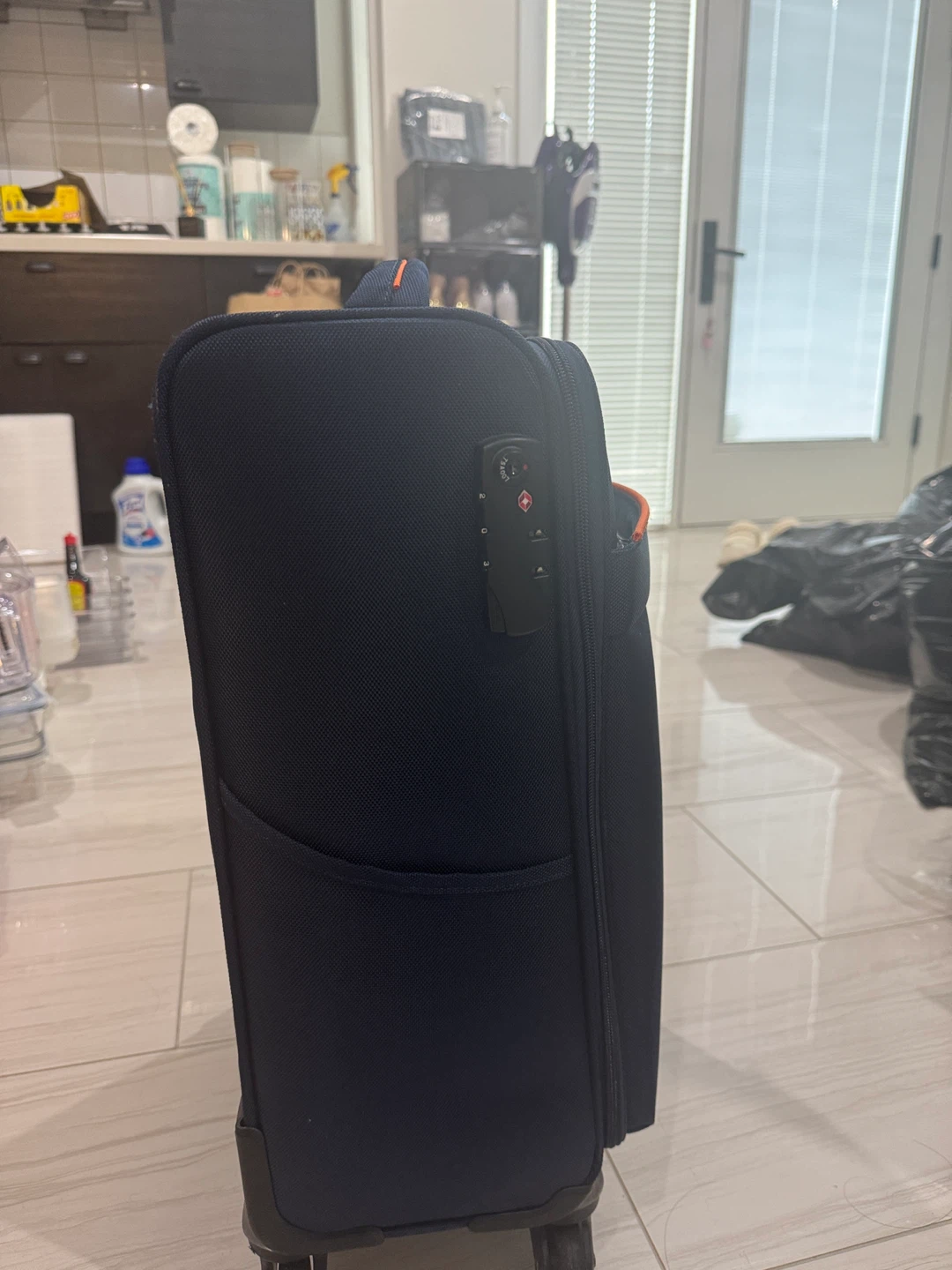 Sacombank carry-on luggage - photo 2